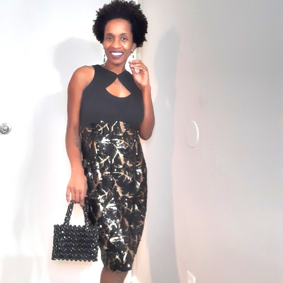 Size 10 Black and Gold Sequin Cocktail Dress - Picture 1 of 7